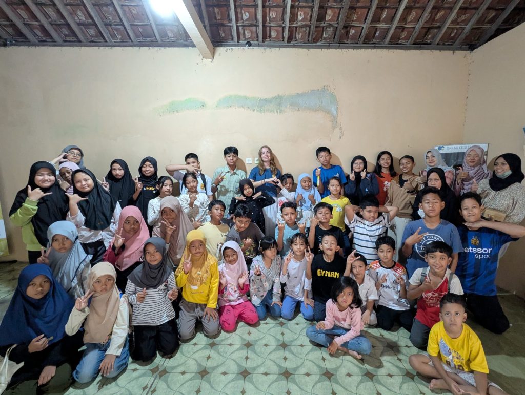 praktek bahasa Inggris bersama native, kursus bahasa di jogja